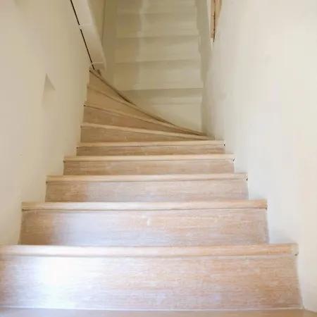 Beautiful Unique 1 Bedroom