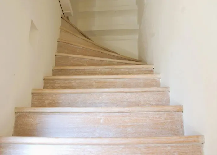 Beautiful Unique 1 Bedroom