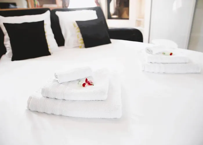 Beautiful Unique 1 Bedroom Apartamento *