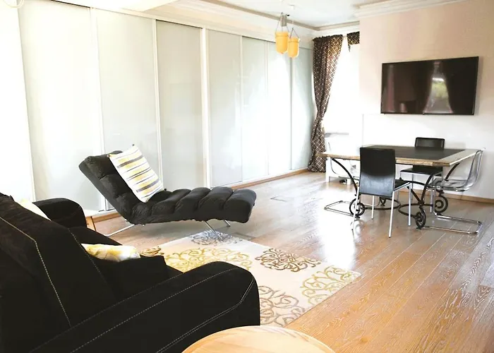 Beautiful Unique 1 Bedroom