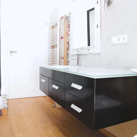 Beautiful Unique 1 Bedroom Apartment Luxembourg