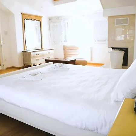 Beautiful Unique 1 Bedroom Luxembourg